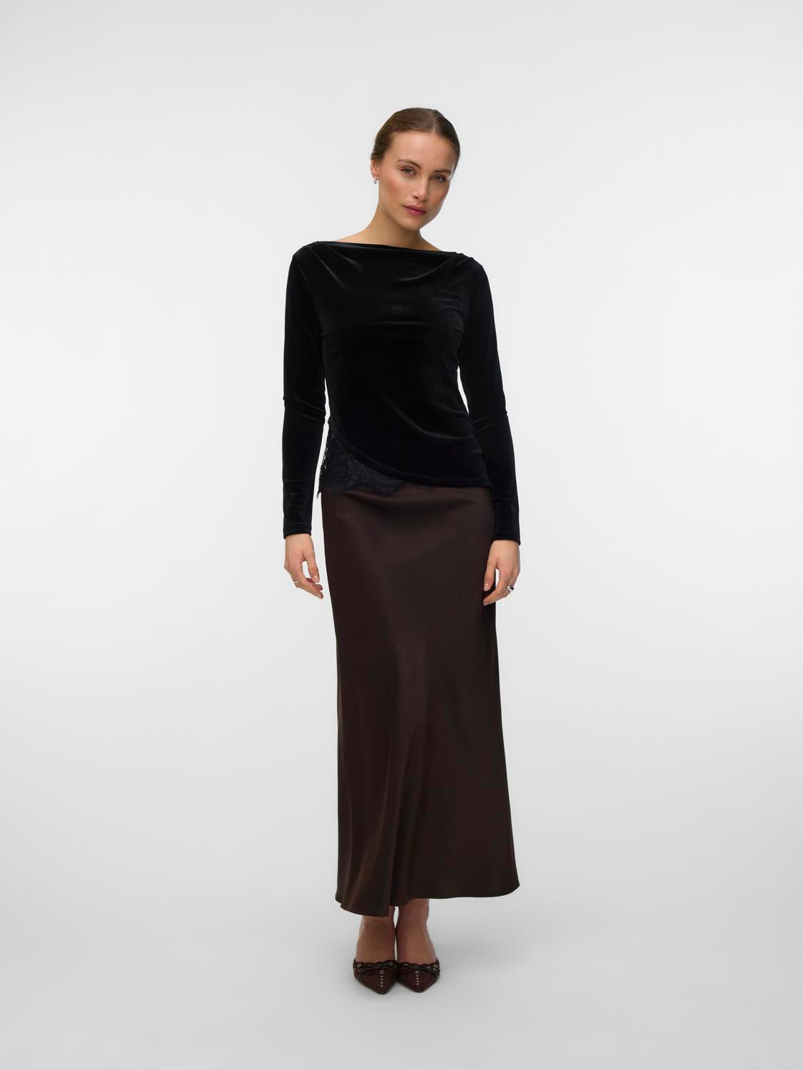 model_shot-front